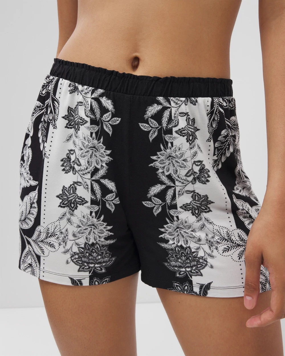 STAMPED FLORAL SCARF BLK - Pajama Shorts