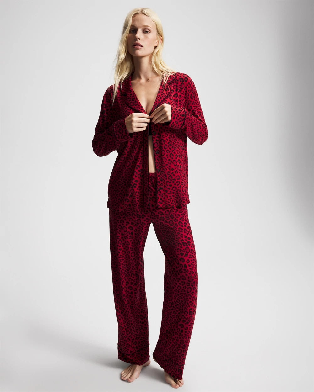 FELINE PAINT THE TOWN RED - Cool Nights Long Sleeve Notch Collar with Piped Placket Pajama Top