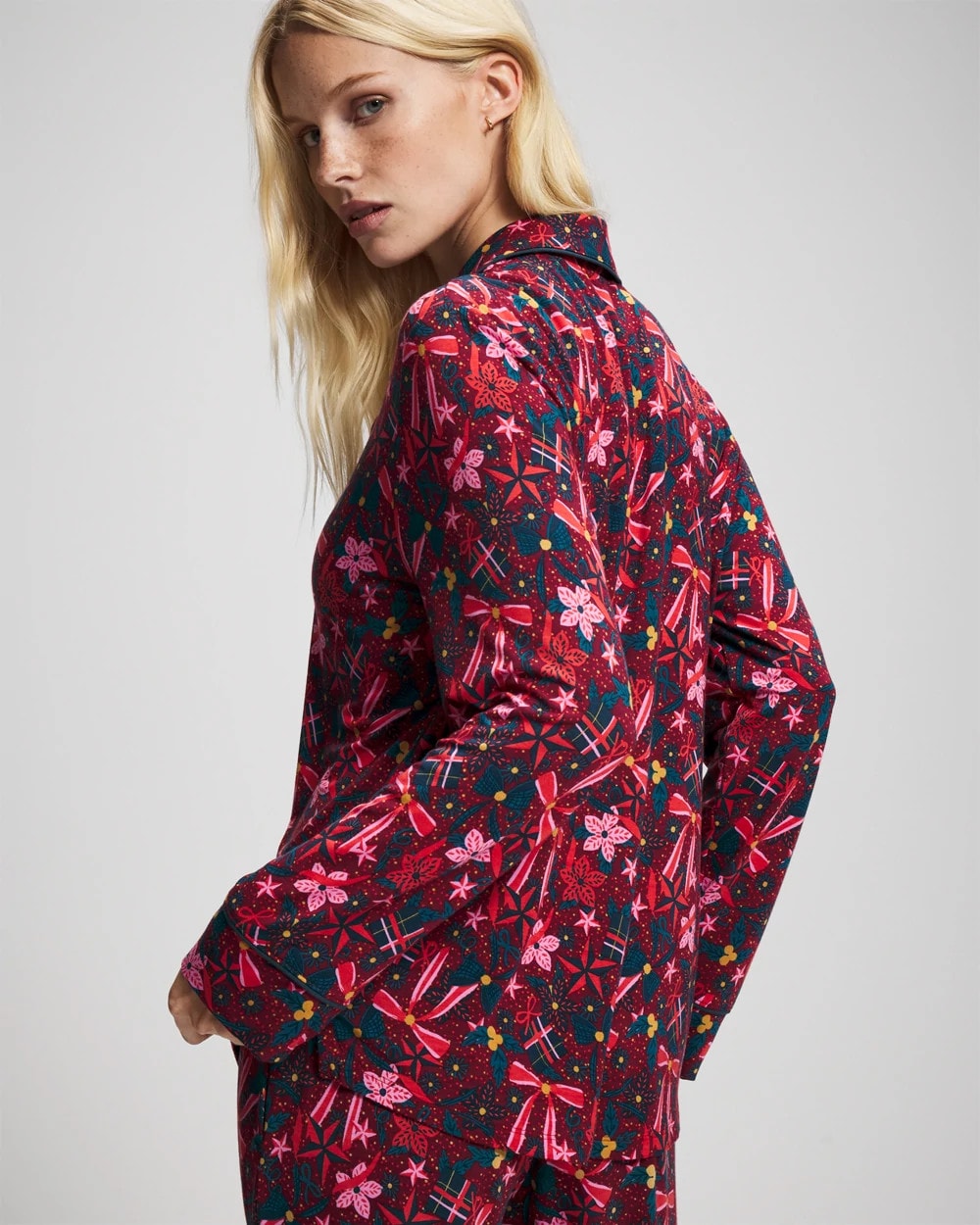 HOLLY JOLLY RED VELVET - Cool Nights Long Sleeve Notch Collar with Piped Placket Pajama Top