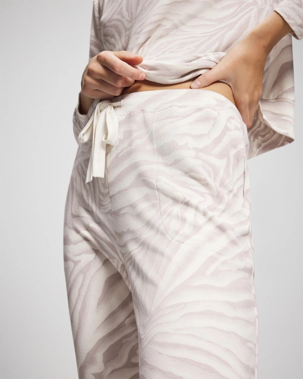 ZEBRA ZEN GRAY GLASS - Banded Ankle Pajama Pant