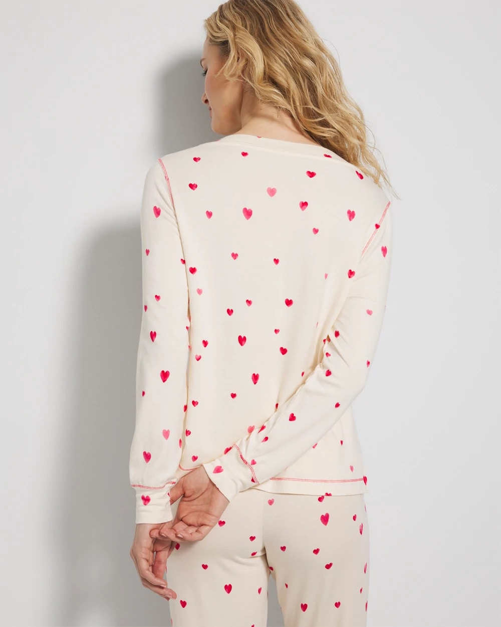 FLOATING HEARTS CHAMPAGNE - Long-Sleeve V-Neck Pajama Top