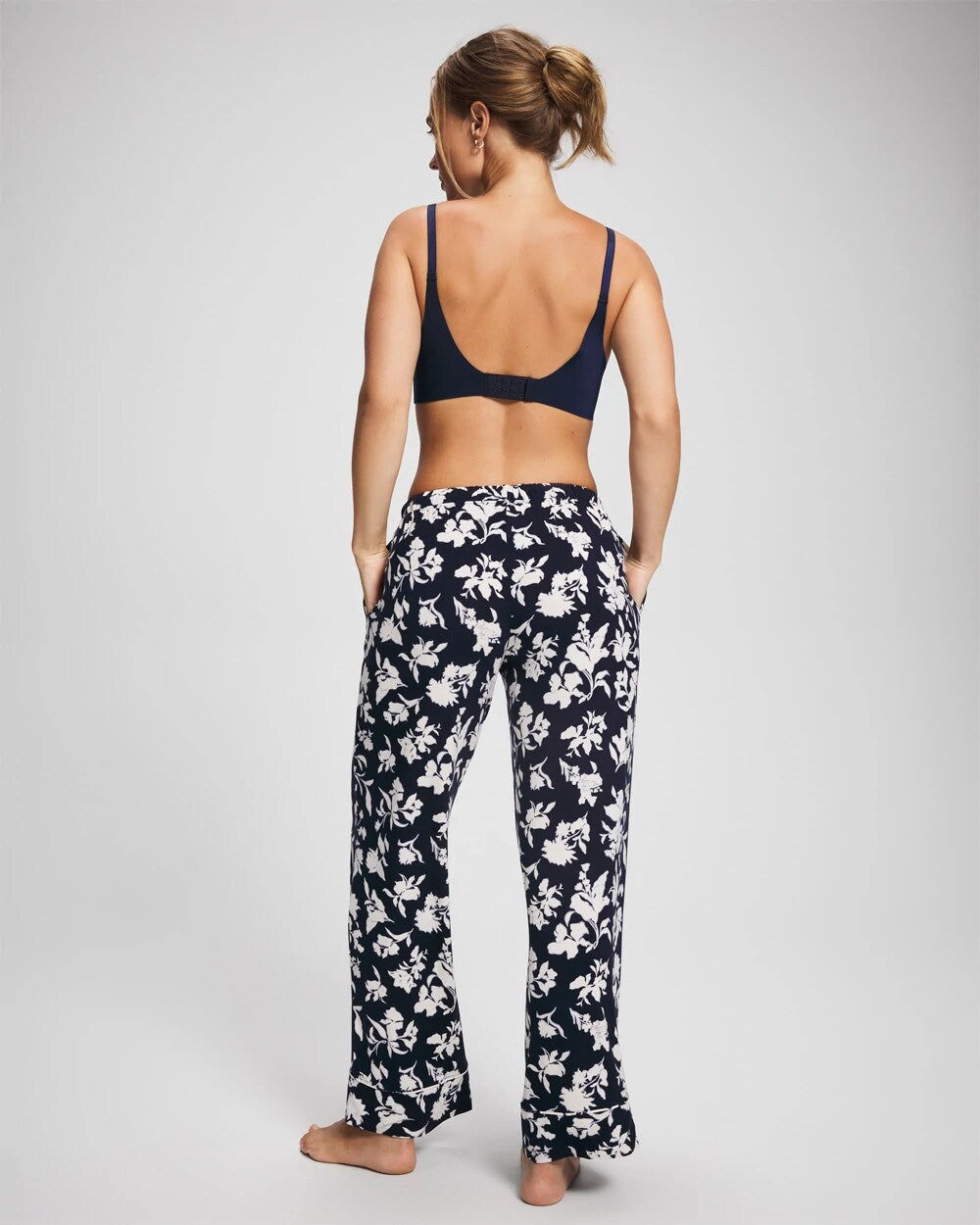SERENITY PETALS NAVY - Printed Pajama Pant