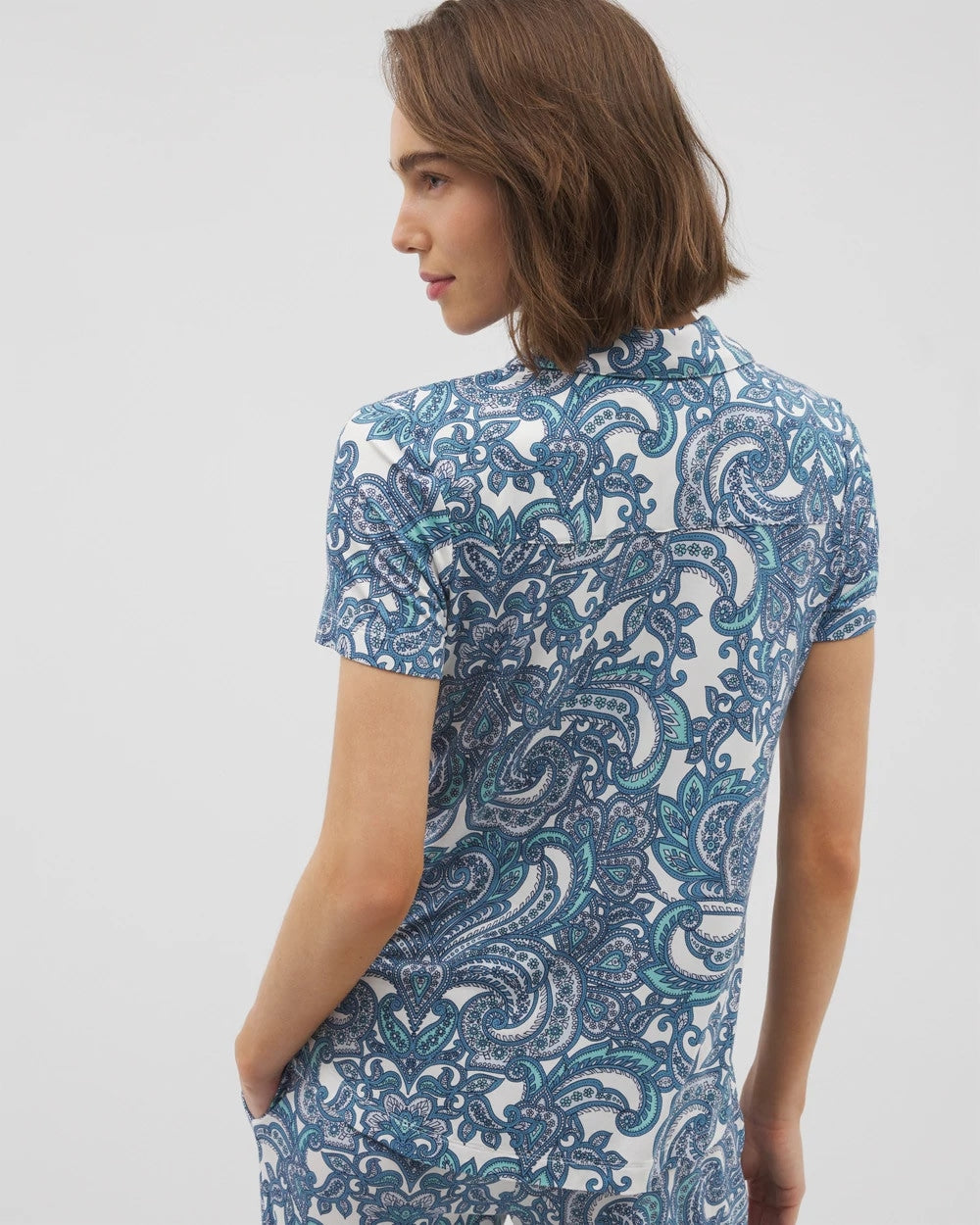 SHOW OFF PAISLEY COCONUT - Short Sleeve Notch Collar Pajama Top