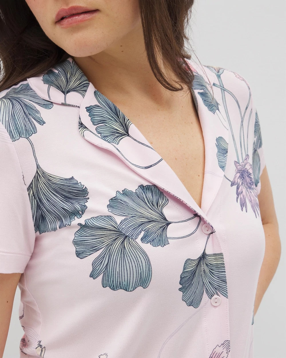 FLORAL HAVEN SUGAR COATED - Short Sleeve Notch Collar Pajama Top