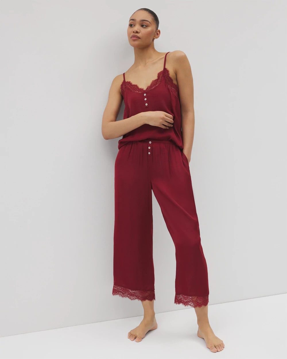 FIRST KISS - Lace Trim Crop Pajama Pant