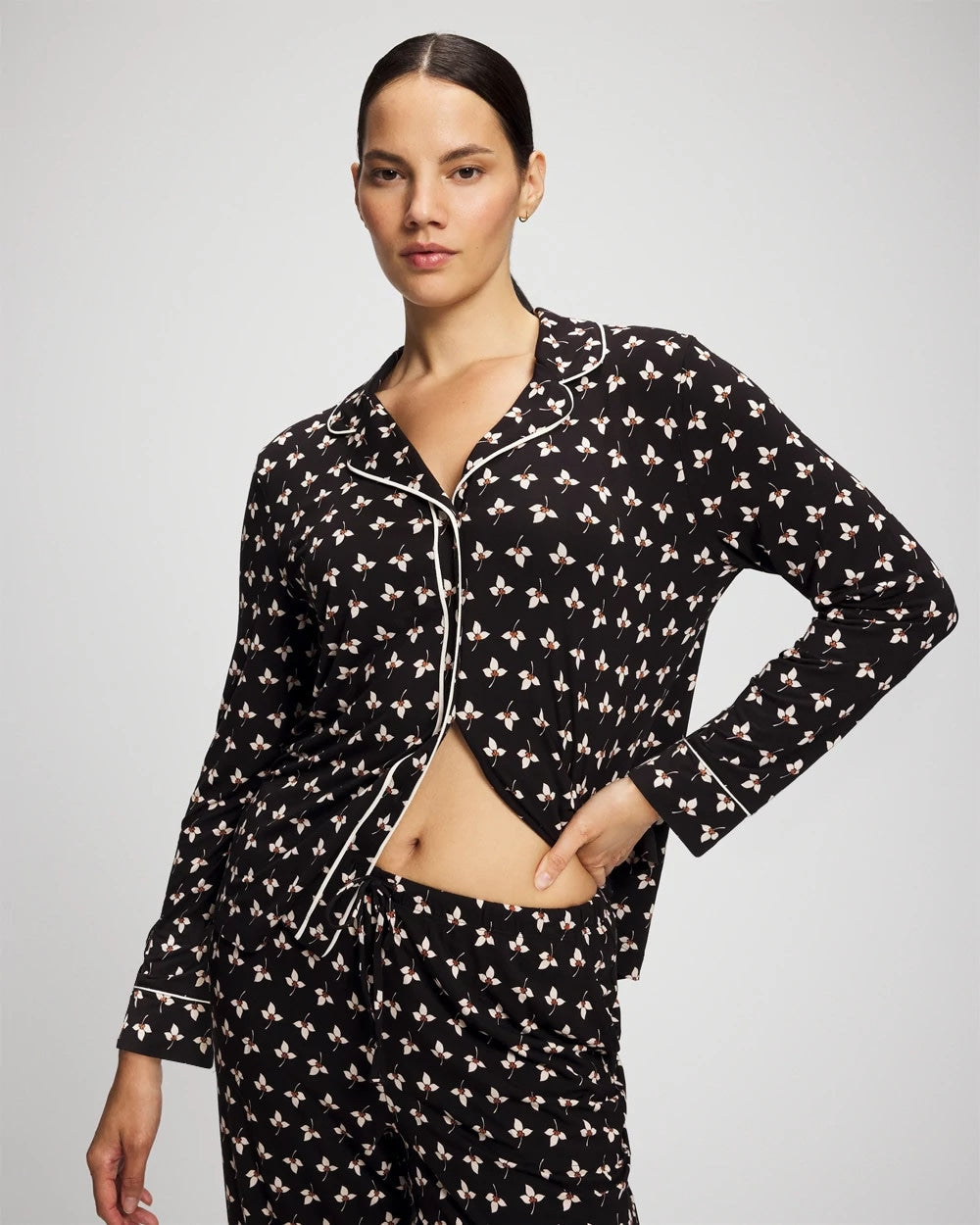 PEACEFUL PETALS BLACK - Long-Sleeve Printed Notch Collar Pajama Top