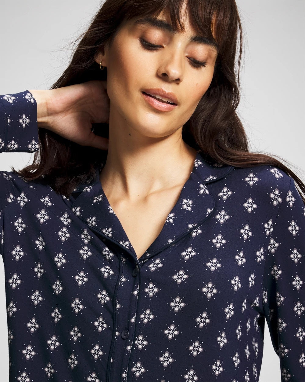 BELLE FOULARD NAVY - Long-Sleeve Printed Notch Collar Pajama Top