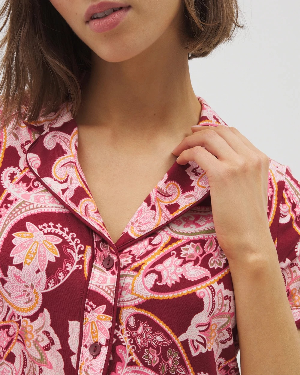 KASHMIR PAISLEY KISS - Piped Short Sleeve Notch Collar Pajama Top