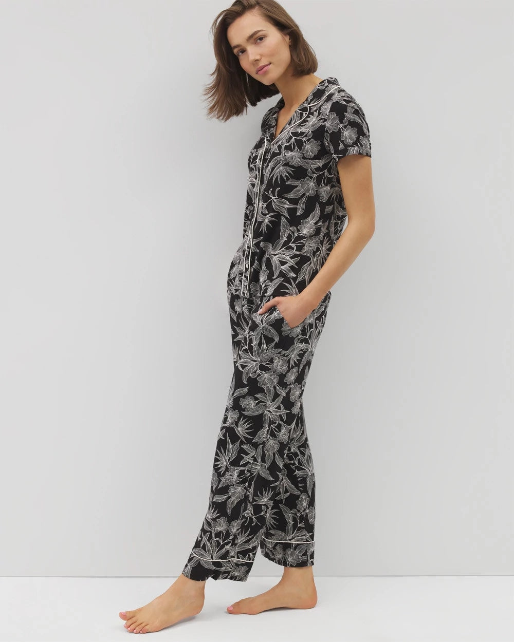 PLUMERIA BLOOMS BLK CH - Piped Short Sleeve Notch Collar Pajama Top