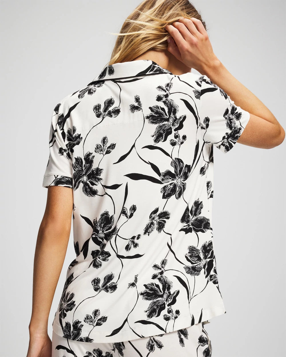 REFLECTION BLOOMS CHAMP - Piped Short Sleeve Notch Collar Pajama Top
