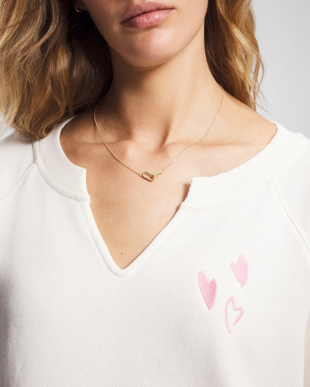 SHEA - Essential Terry V-Neck Sweatshirt