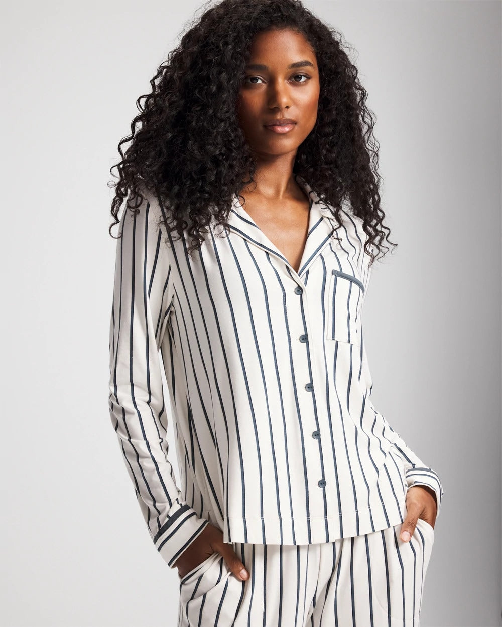 UNWIND STRIPE CHAMPAGNE - Long-Sleeve Notch Collar Pajama Top