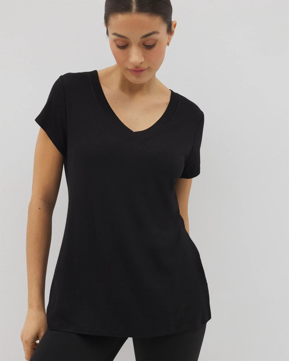 BLACK - Rib Knit V-Neck Tee