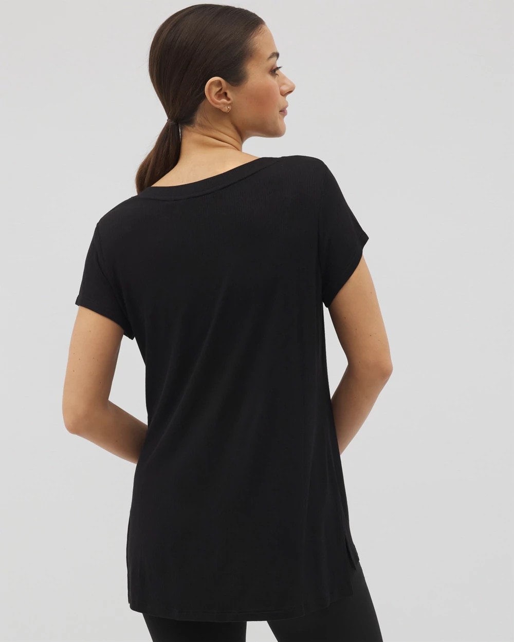 BLACK - Rib Knit V-Neck Tee