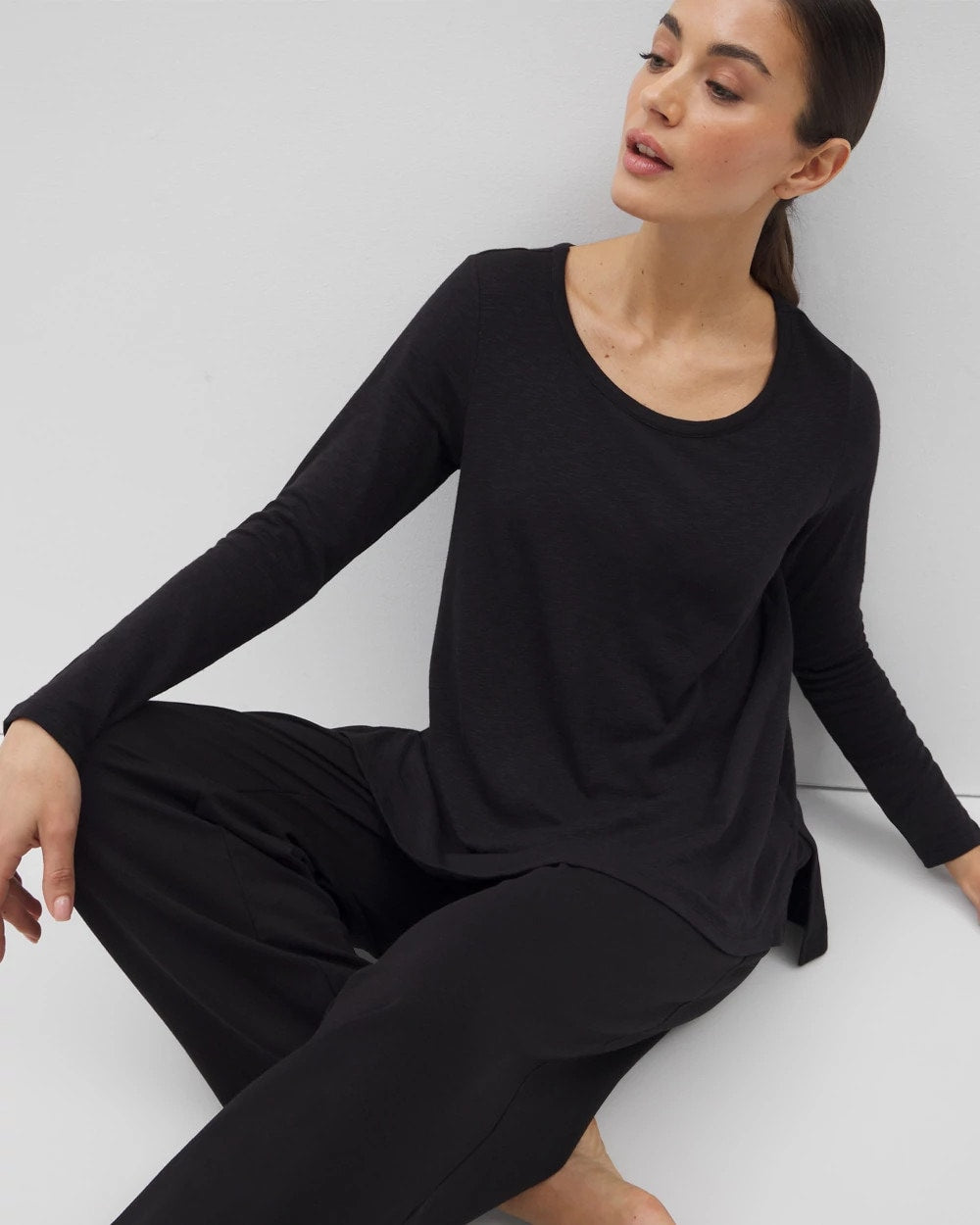 BLACK - Long-Sleeve Top