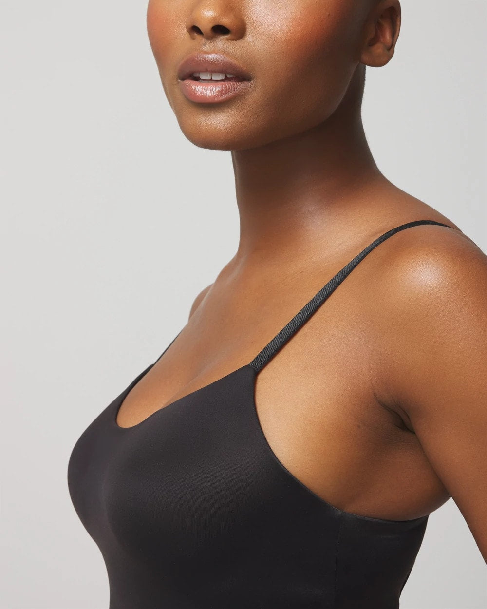 BLACK - Lightweight Smoothing Cami