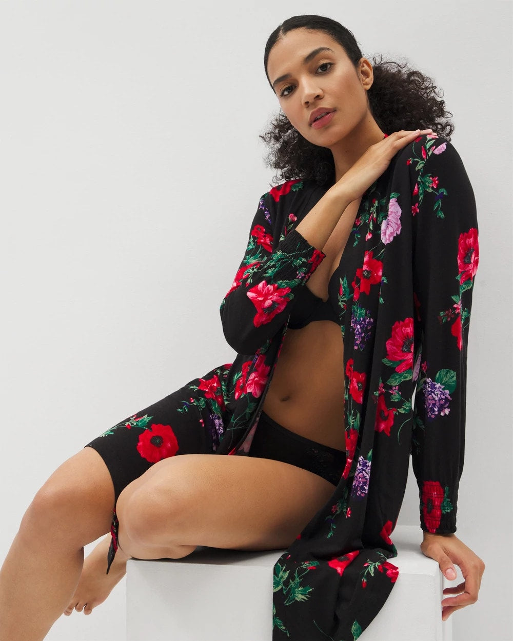 RHAPSODY FLORA BLACK - Long-Sleeve Short Robe