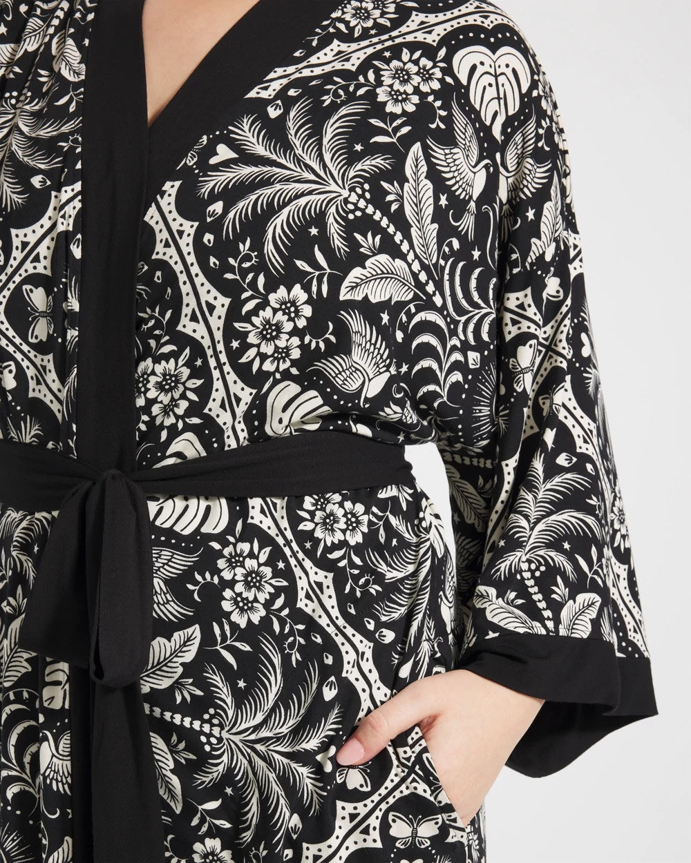 AMAZONIA TILE BLACK - Short Robe