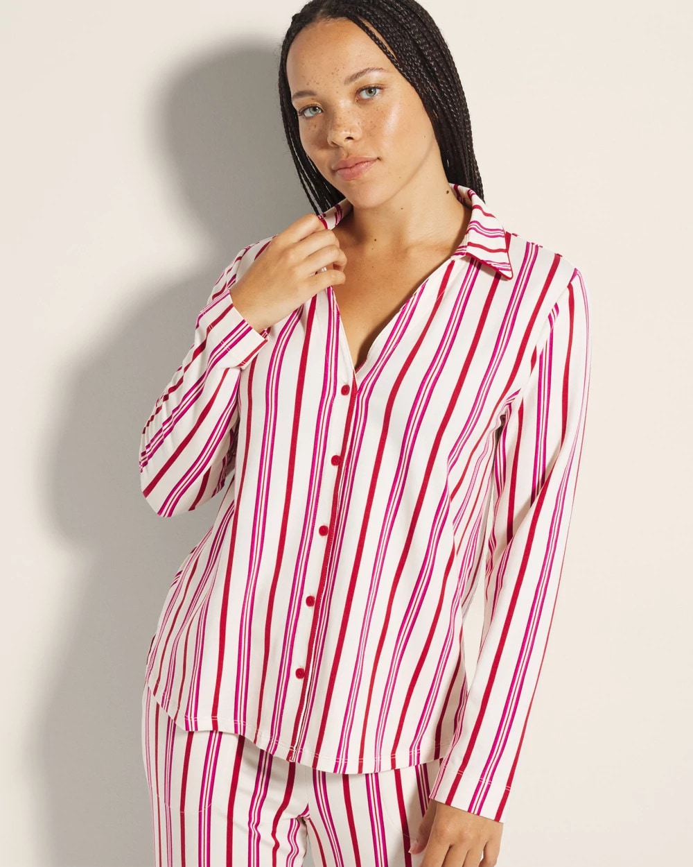 SMART STRIPE CHAMPAGNE - Long-Sleeve Notch Collar Pajama Top