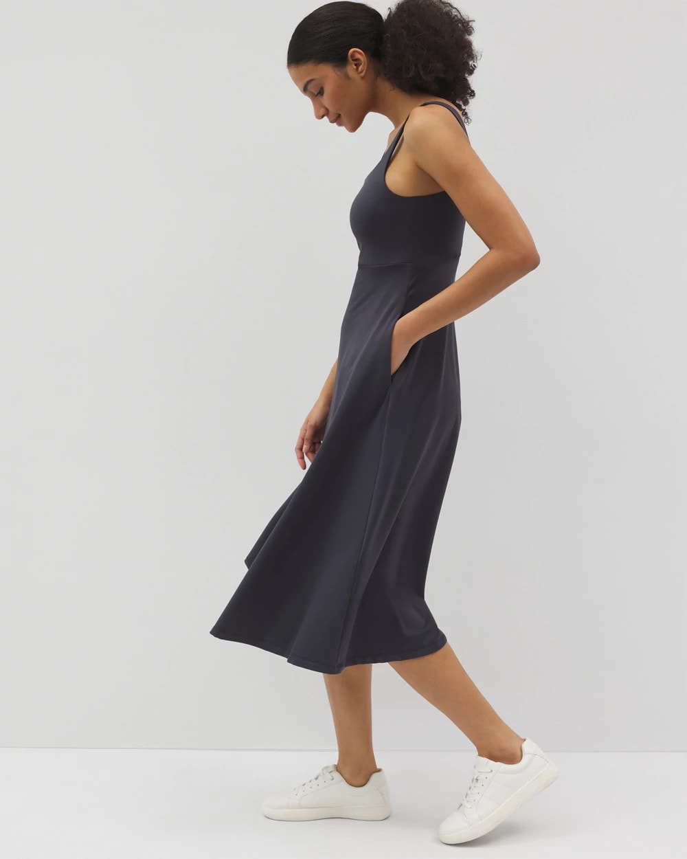 POLAR NIGHT - Lounge Square Neck Midi Dress