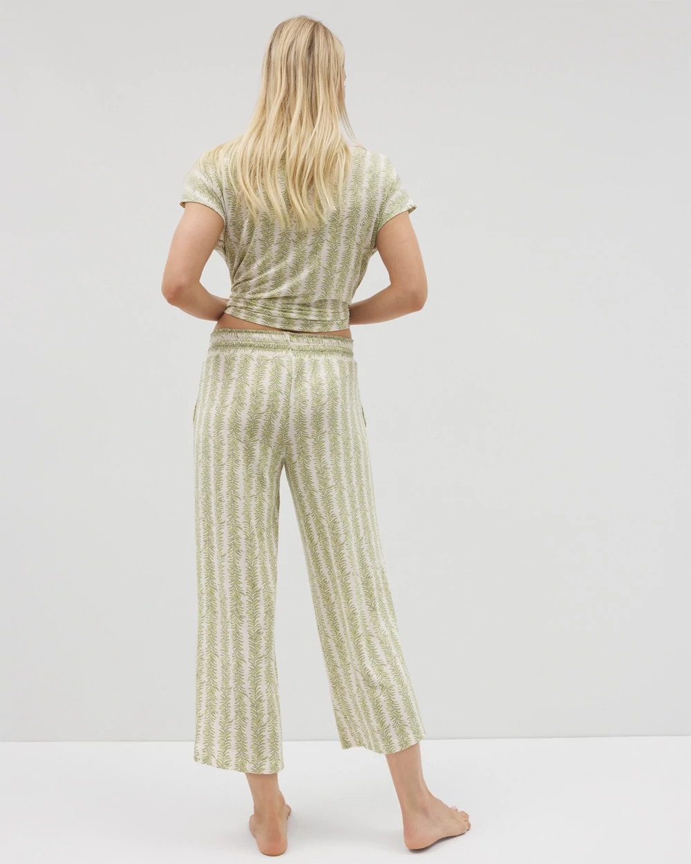 CHILL STRIPE CHAMPAGNE - Cropped Pajama Pants