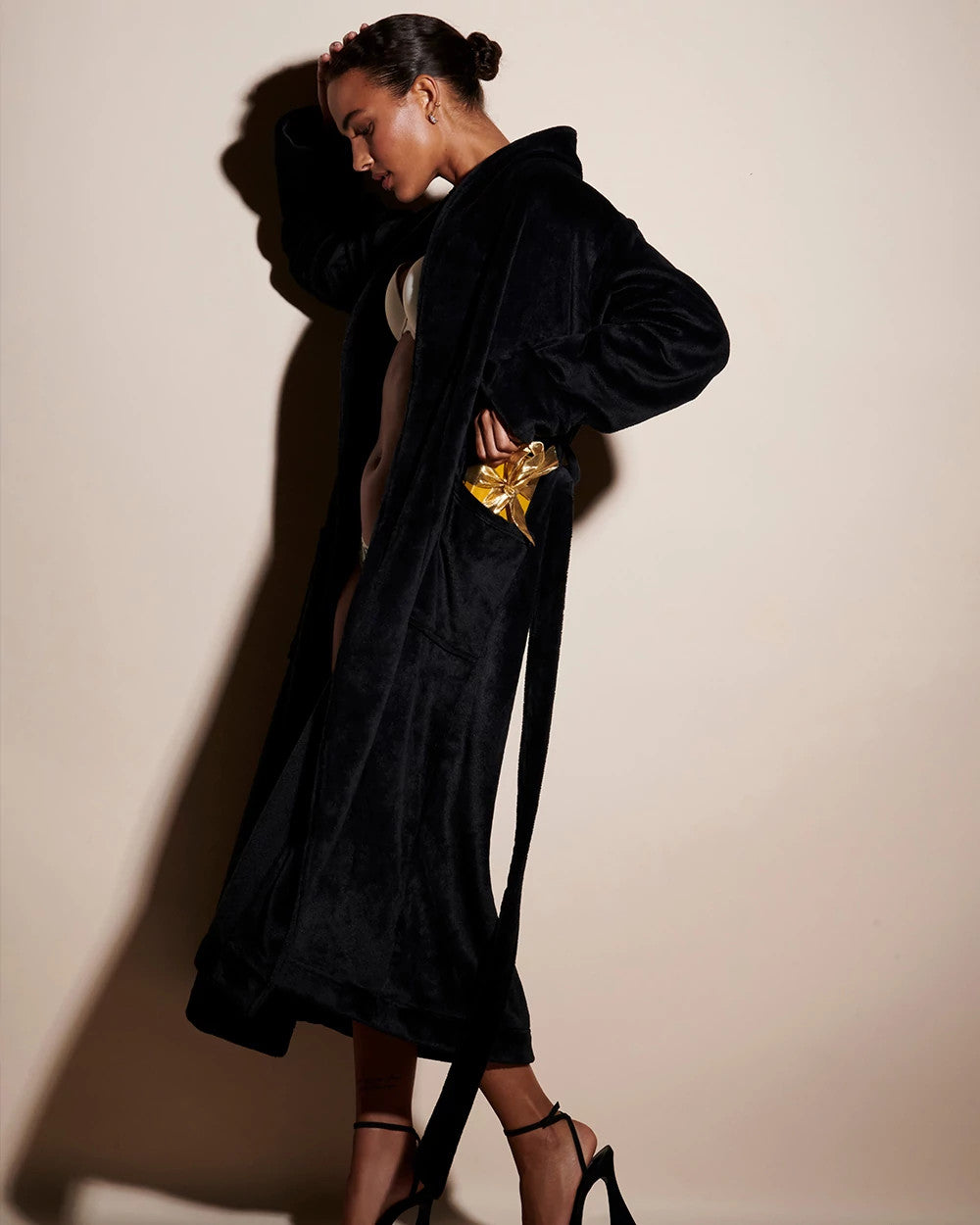 BLACK - Long Robe