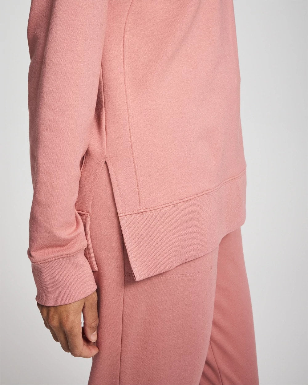 CINDER ROSE - Essential Terry Crewneck Sweatshirt