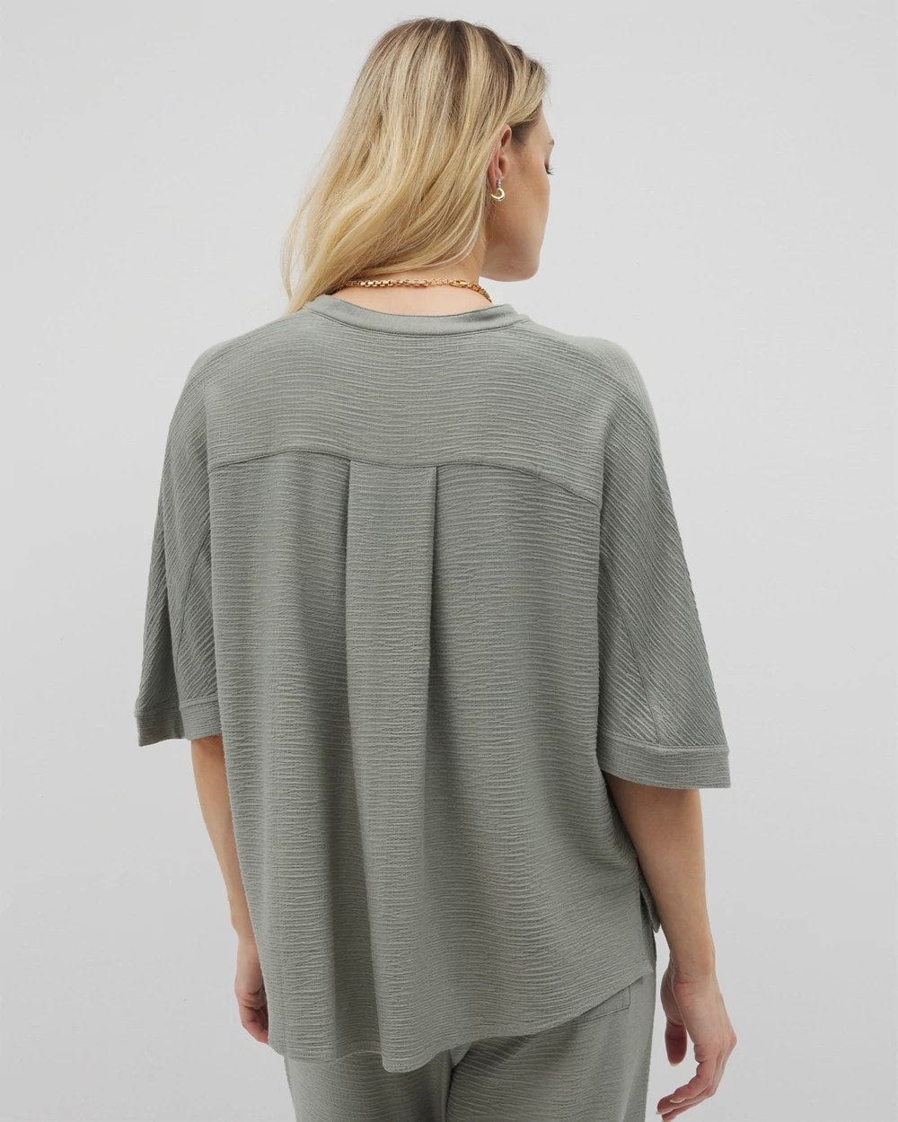 RESTORATION GREEN - Crinkle Knit Relaxed Button-Up Top