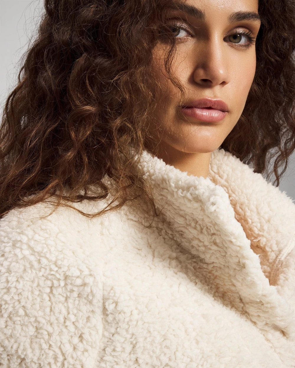PARCHMENT - Sherpa Pullover