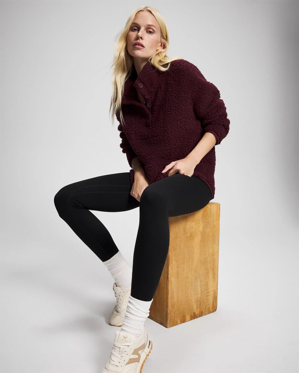 MERLOT - Sherpa Pullover