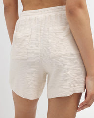 PARCHMENT - Crinkle Knit 5 Inch Short