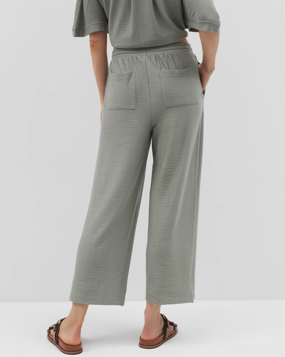 RESTORATION GREEN - Crinkle Knit Wide Leg Pant
