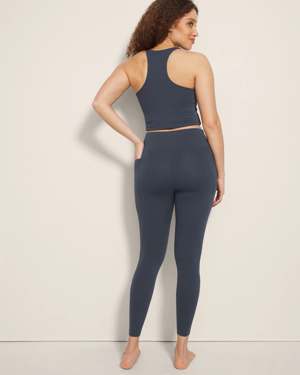 POLAR NIGHT - High-Waist Pocket Leggings