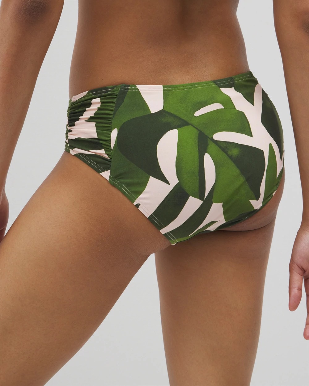 TROPICAL BREEZE MID PALM - Soma Swim Ruched Bikini Bottoms
