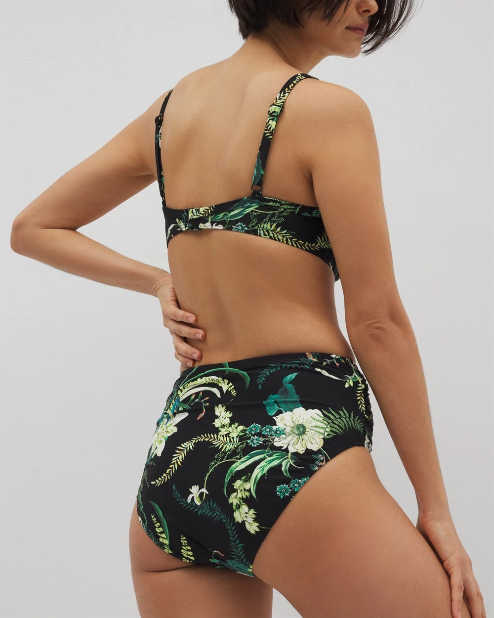 TROPICAL TWIST BLACK - Ruched High-Waist Bikini Bottom