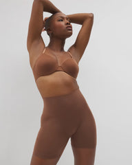 CINNAMON LATTE - Mid-Level Shaping Seamless Shorts
