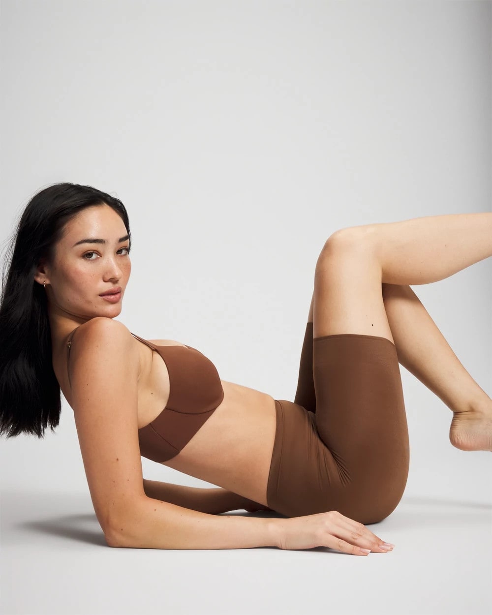 CINNAMON LATTE - Mid Level Cooling High Waisted Short