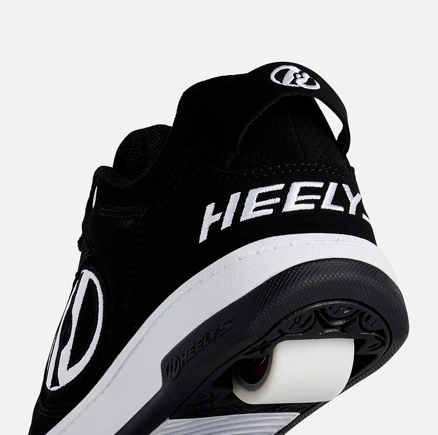 Voyager - Black/White Limited Offer