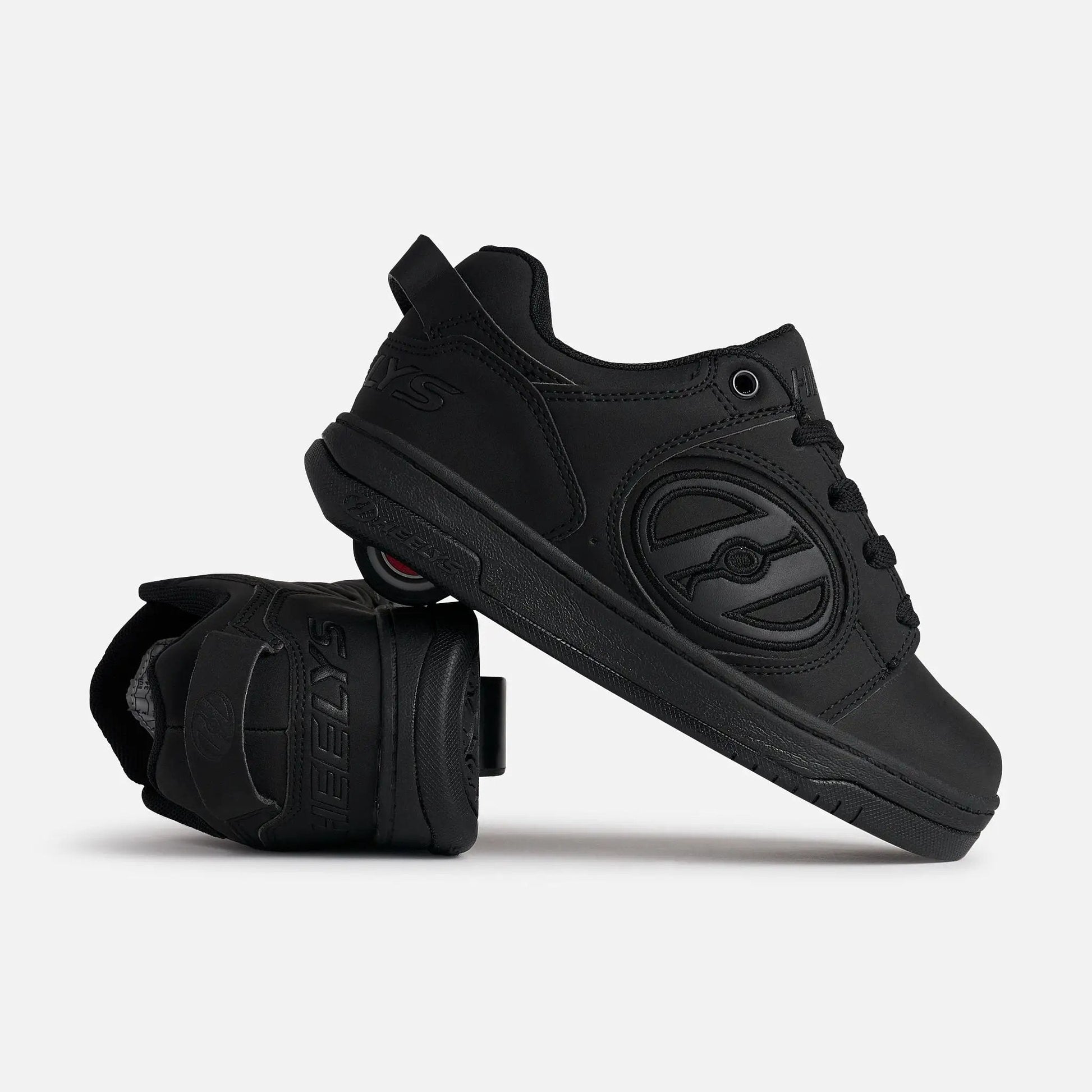 Voyager - All Black Skate Shoe with Wheels
 – Heelys Sale