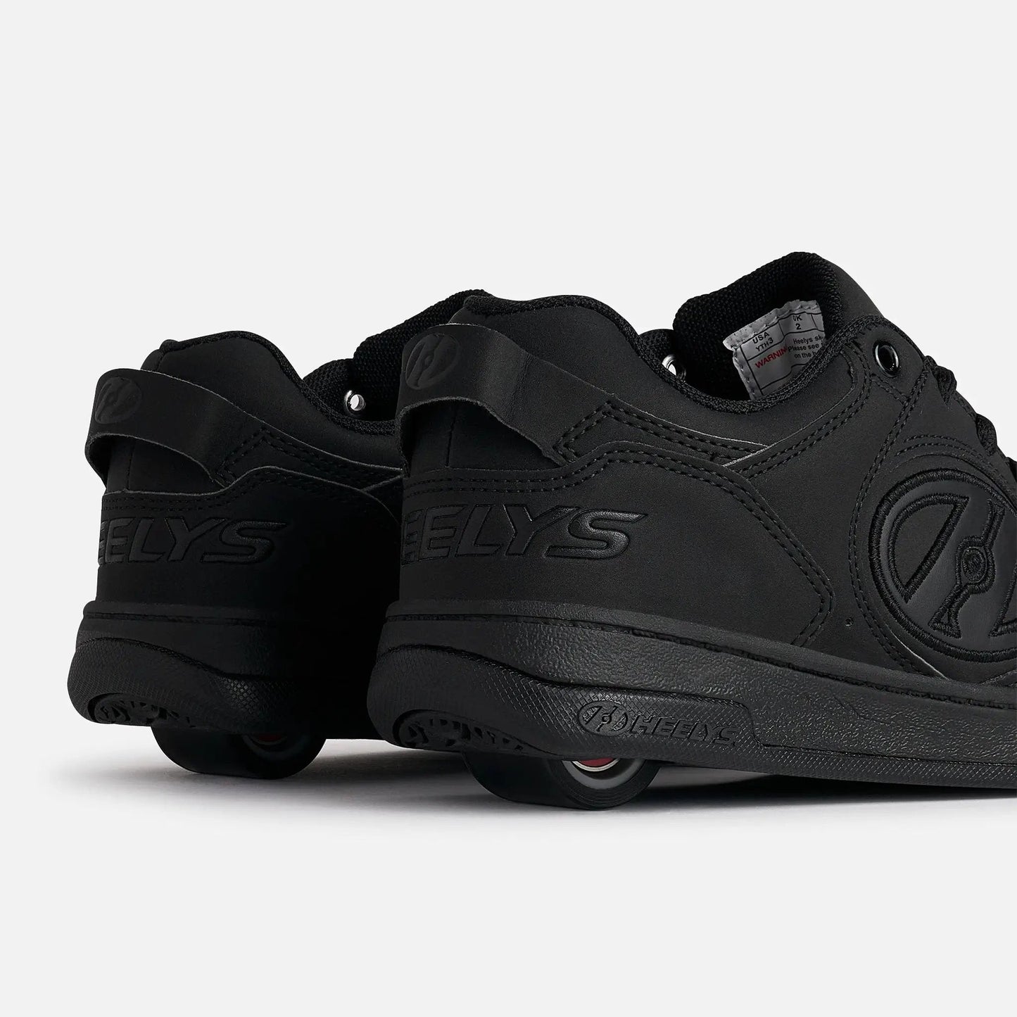 Voyager - All Black Skate Shoe with Wheels
 – Heelys Sale