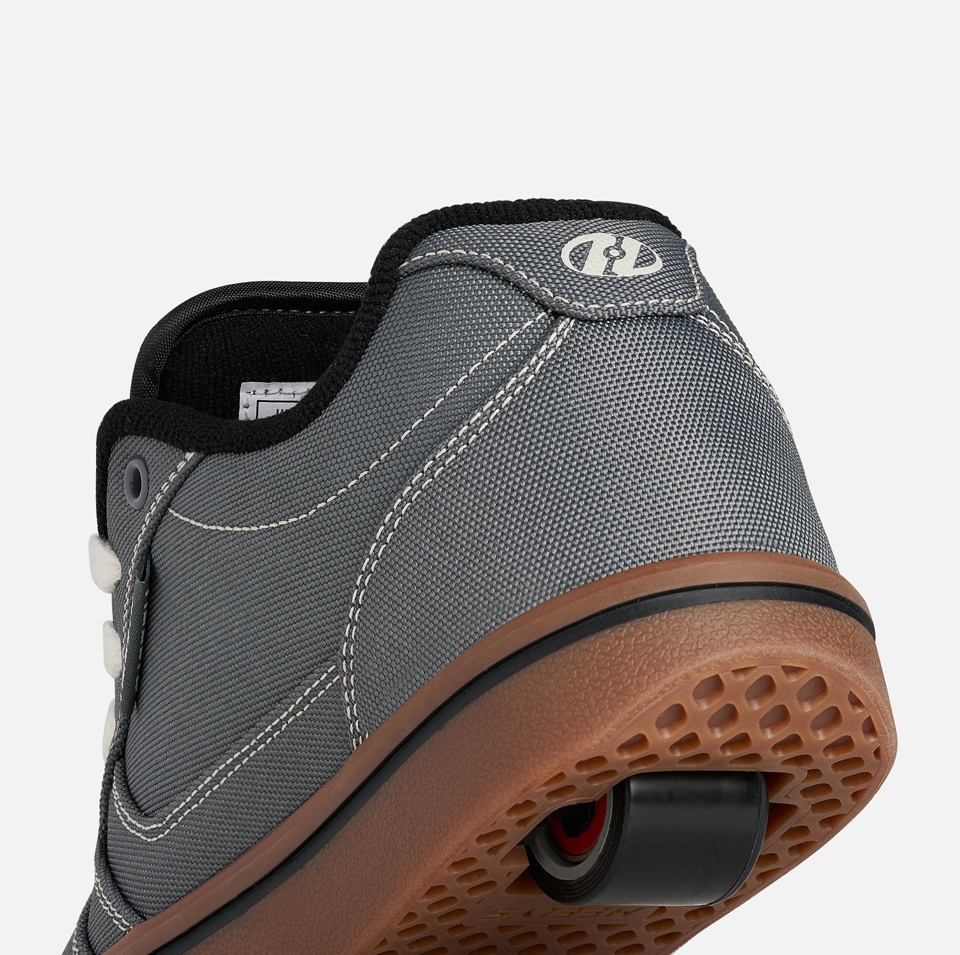 Heelys Pro 25 Classic 90s Style Sneakers Limited Offer