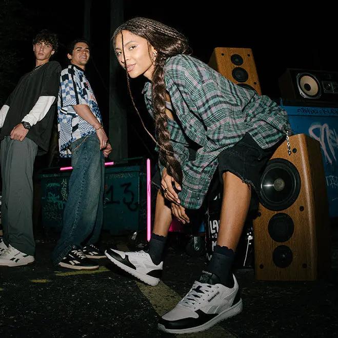 Reebok Classic
 – Heelys Sale